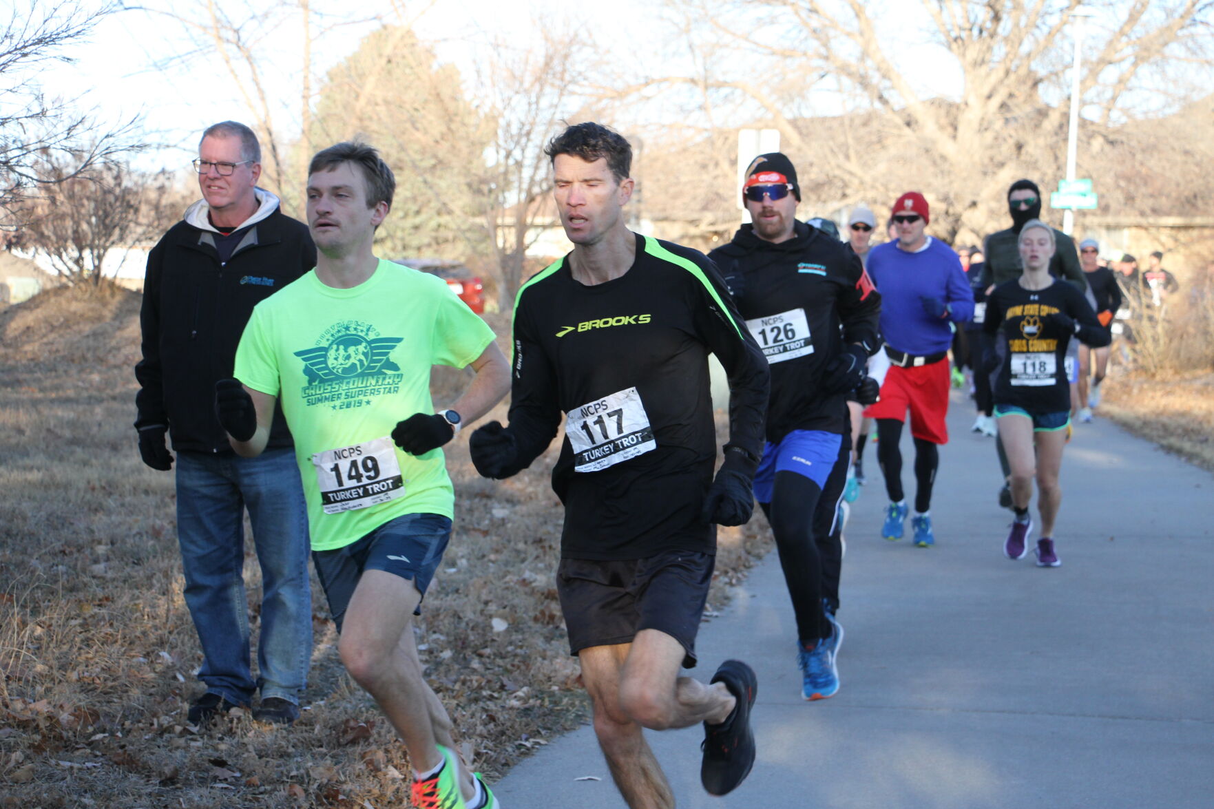 Turkey trotters gobble their way down trail